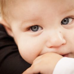 baby-dev-milestones-318