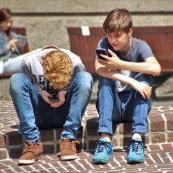 pokemon-pokemon-go-phone-game-159395