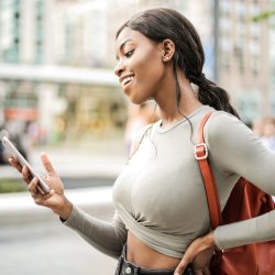 teen-mobile-device-238