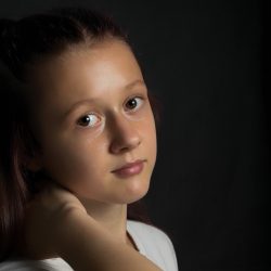 trauma-classroom-girl326