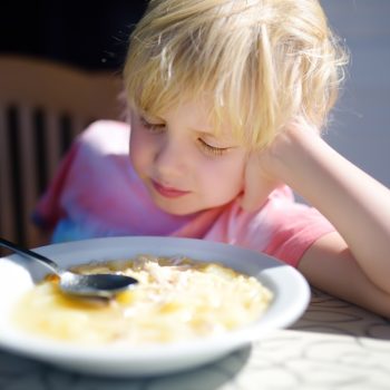 young child food refusal 1112